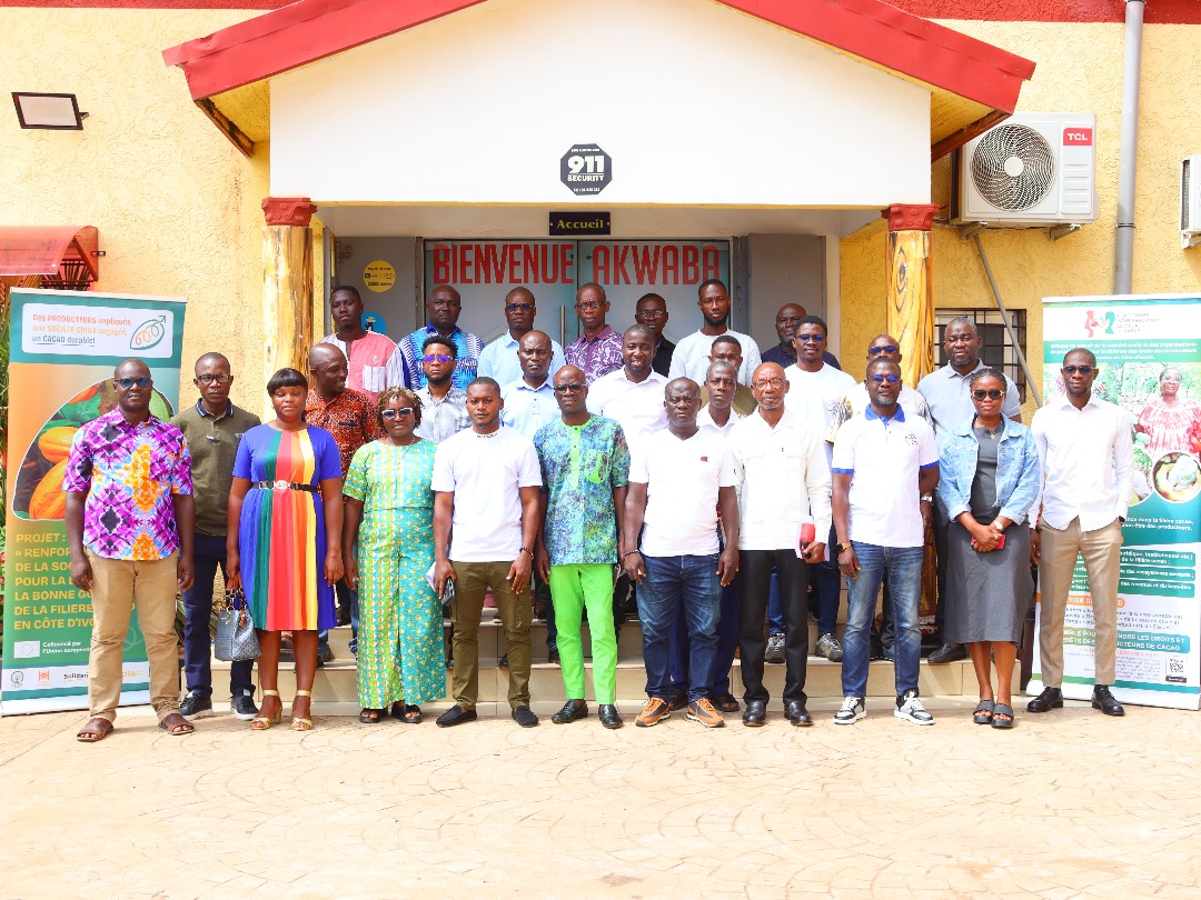 photo de groupe après la conférence.